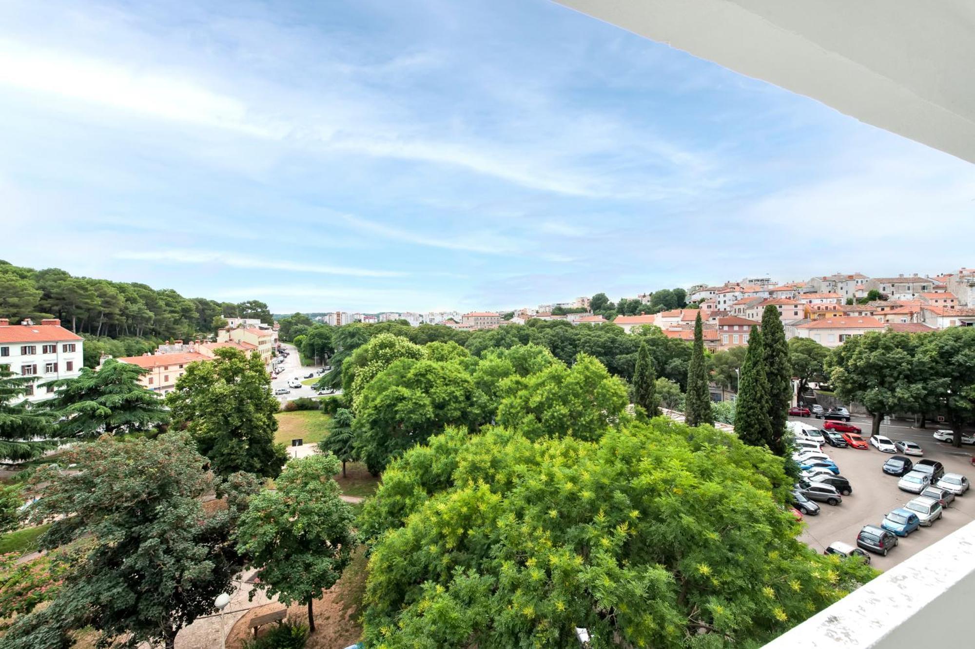Arena Parkside Residence Pola Esterno foto